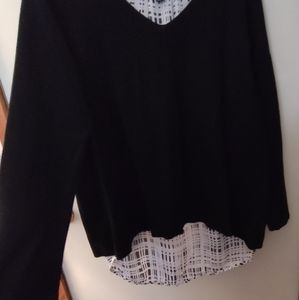 Sweater w/blouse lining. Lrg.